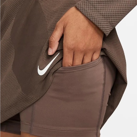 Nike Dri-FIT UV Tour Golf Skirt W Short DR5342 Womens Skort Plum Eclipse  XXL - Picture 2 of 11